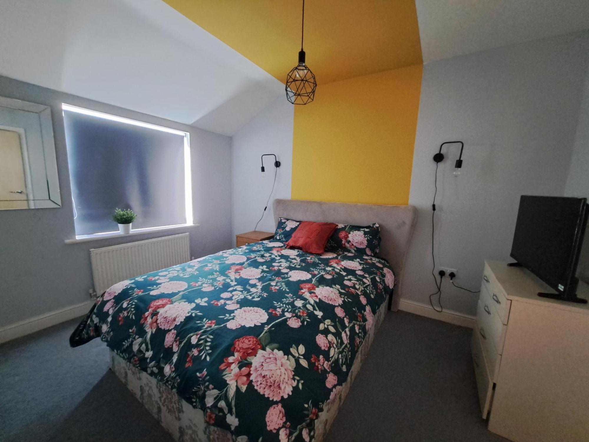 Private And Comfortable Room In Cosy Home Нотингам Екстериор снимка